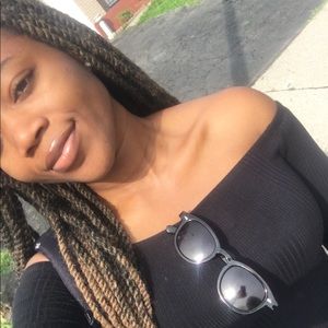 Meet your Posher, Uloma